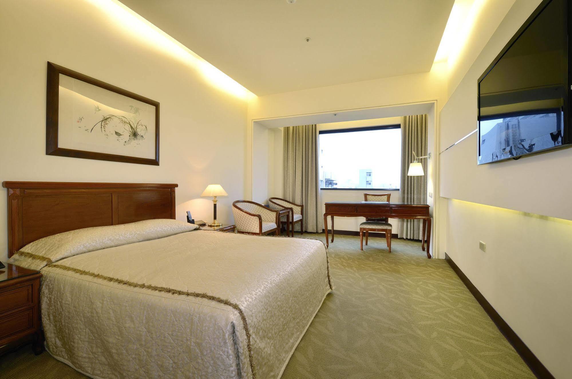 King'S Paradise Hotel Zhongli Exterior foto
